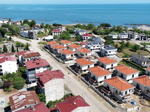 PRESTİJLİ PROJEDE SATILIK 3 ADET AYRIK NİZAM VİLLA
