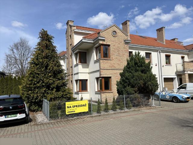 Prestiżowy dom 254 m² na osiedlu w Wawerze polecam!