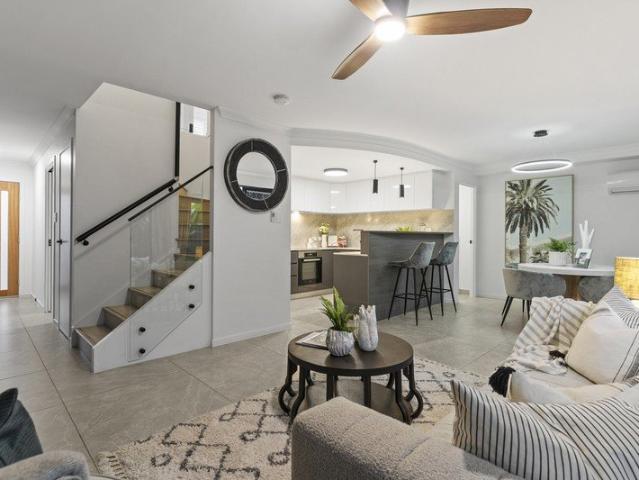 Prestige 2 storey townhouse: 4 beds & a premium fit out
