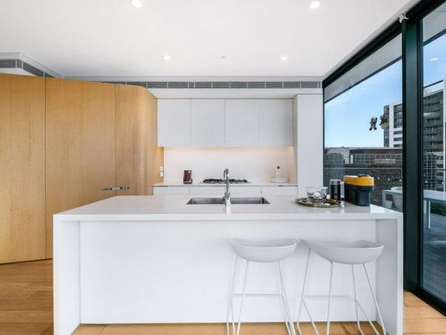 PRESTIGE! 3BED+STUDY Penthouse in Prestigious AWARD WINNING CENTRAL PARK