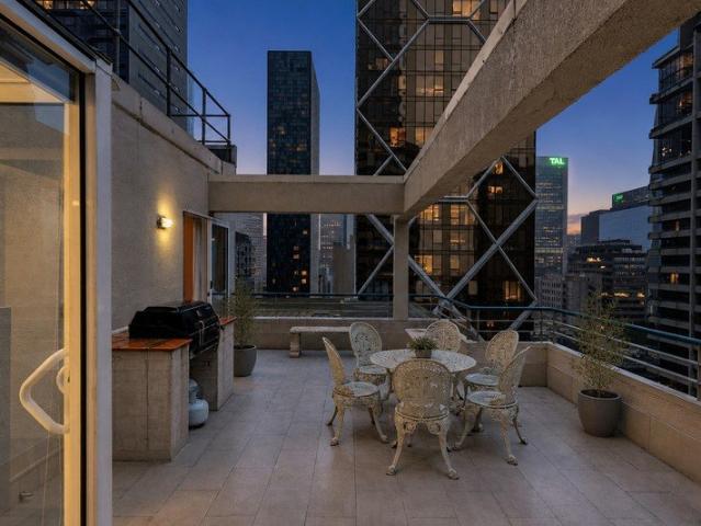Prestige Top Floor Entertainer First Time Offered in Over 25 Years