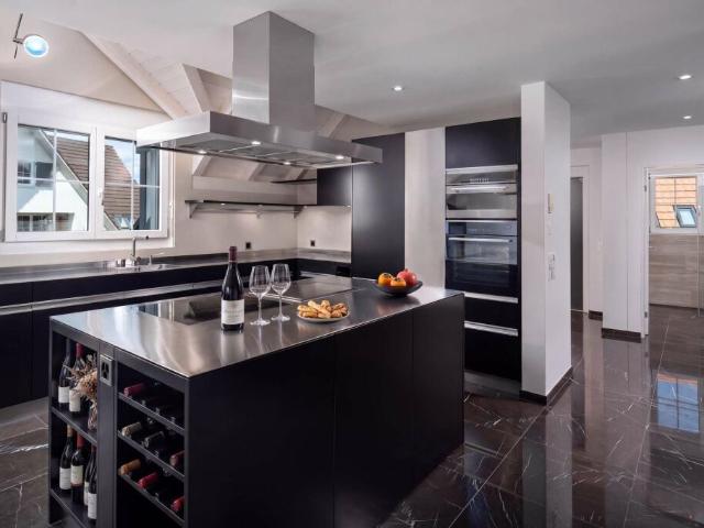 Prestige und Wohnkomfort vereint | Exklusive 5.5 Zimmer Maisonnette
