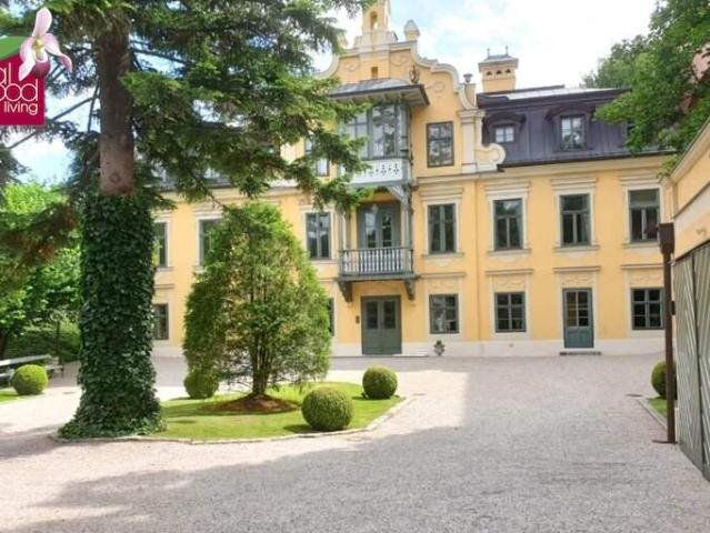 Prestige Villa in Wien Mauer – 15 Zimmer, 3.700 m² Gartenparadies, vielseitig nutzbar Büro & Wohnen vereinbaren!