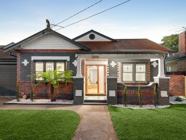Prestige, Character and Family Luxury in the Heart of Oakleigh