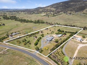 Prestige Country Living on 12 Arable Acres