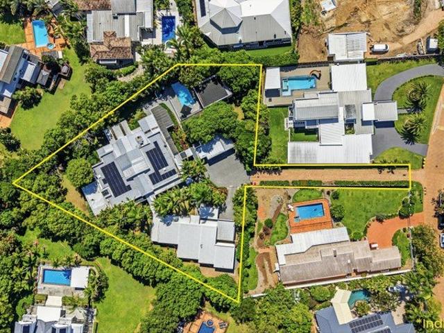 Triple dwelling estate on Largest block in Sanctuary Cove