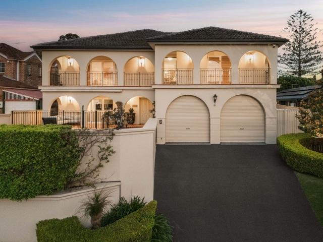 Prestige Family Home of Grand Scale and Refined Elegance