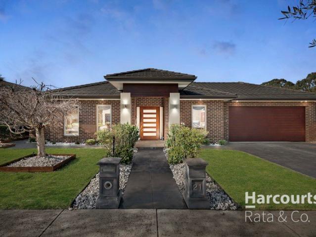 Prestige Family Living in Hawkstowe East