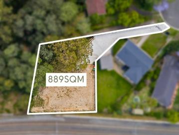 Prestige Land Parcel in a Sought After Dundas Locale
