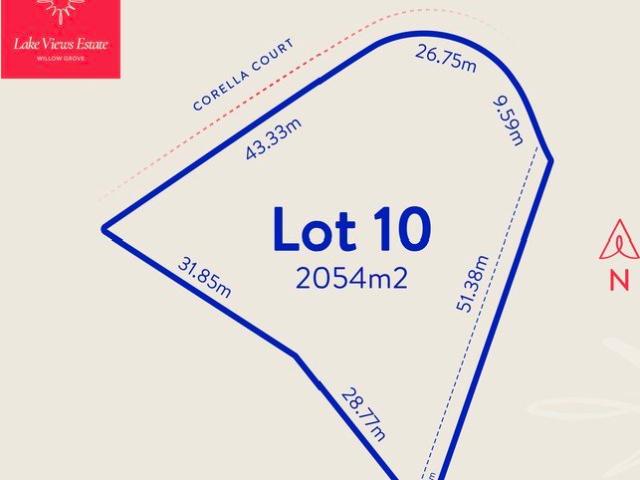Prestige Living in a Quiet Country Community
