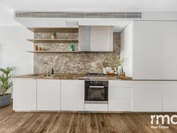 Prestige North Facing Apartment in the Heart of Double Bay