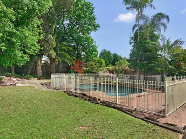 Prestige on Bettington | An Exceptional Family Estate with Golf Course Outlook