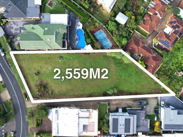 PRESTIGE OPPORTUNITY: EXCEPTIONAL 2,559mÂ² LANDHOLDING IN CONSTITUTION HILLS FINEST POCKET!