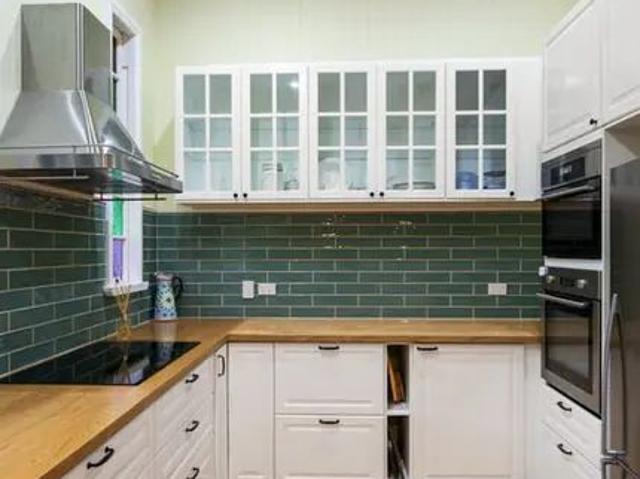 PRESTIGE PADDINGTON LIVING WITH BREATHTAKING VIEWS&mldr