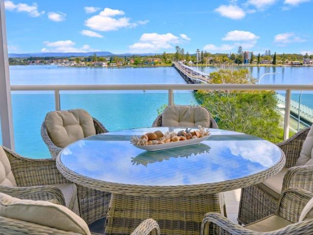 Prestige Penthouse with Sweeping Lake Views in the Heart of Forster!