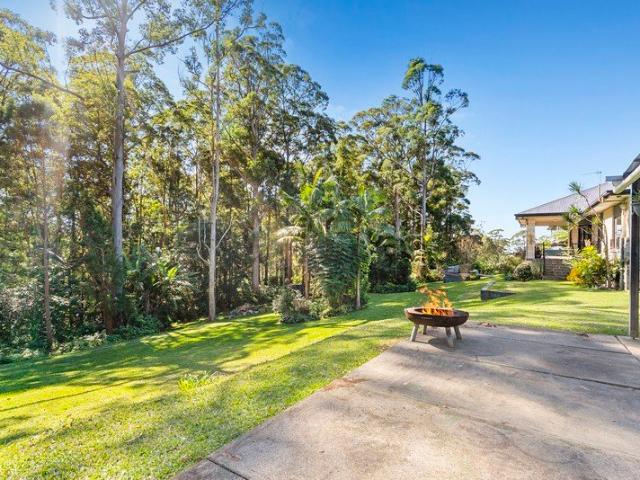 Prestige Split Level Homestead on 6,142m² Peaceful Hinterland Living with Starlink Included