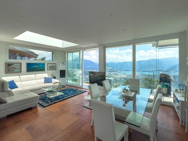 Prestigeträchtiges Seevilla mit Pool in Cademario