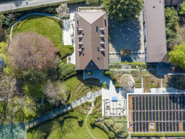 Prestigeträchtige Liegenschaft am Stadtrand von Lausanne