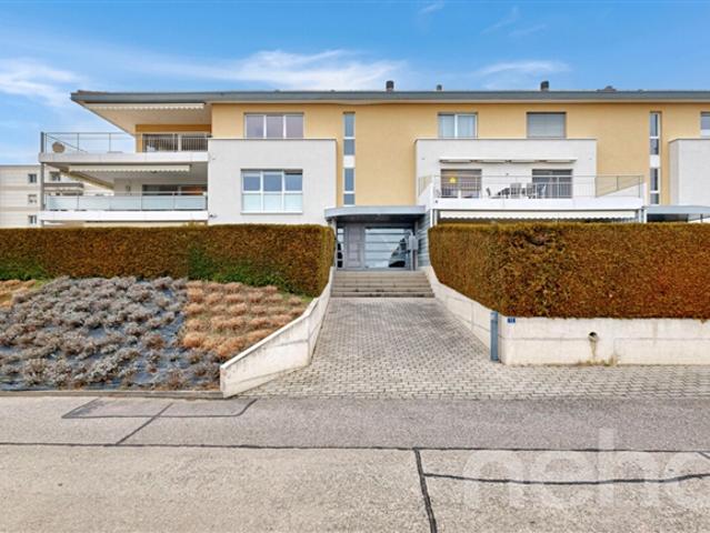 Prestigeträchtiges Doppelhaus mit Panoramablick auf den Genfersee und die Alpen