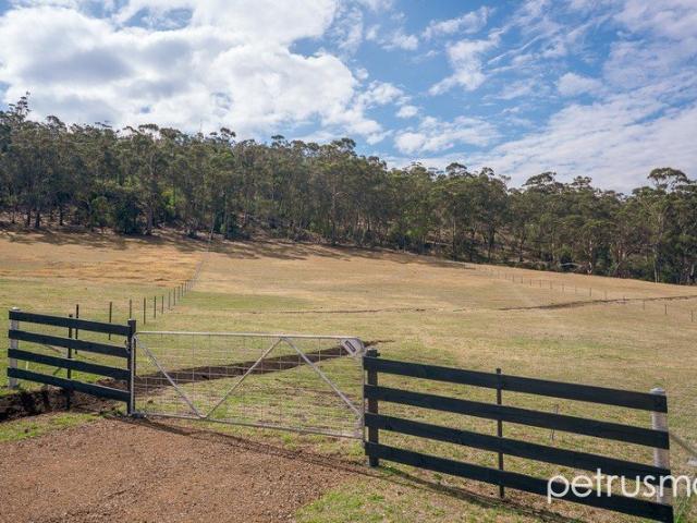 Prestigious 2.8 Acre Parcel The Feel of Upper Orielton, Just 10 Minutes to Sorell