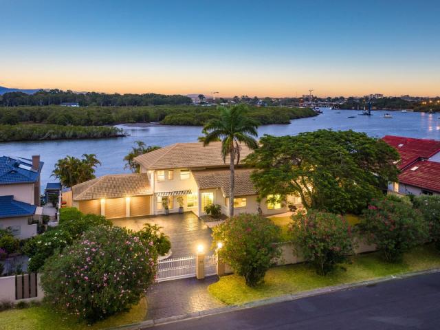 Prestigious Waterfront Living with Private Pontoon