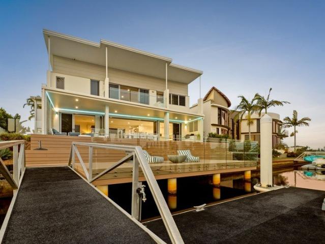 Prestigious Waterfront 5 Bedroom & 5 Bathroom Luxury Living in Pelican Waters