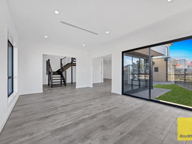 Prestigious Brand New Family Haven in the heart of Point Cook!