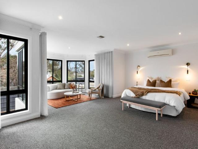 Prestigious Brighton Living in an Unrivalled Family Location
