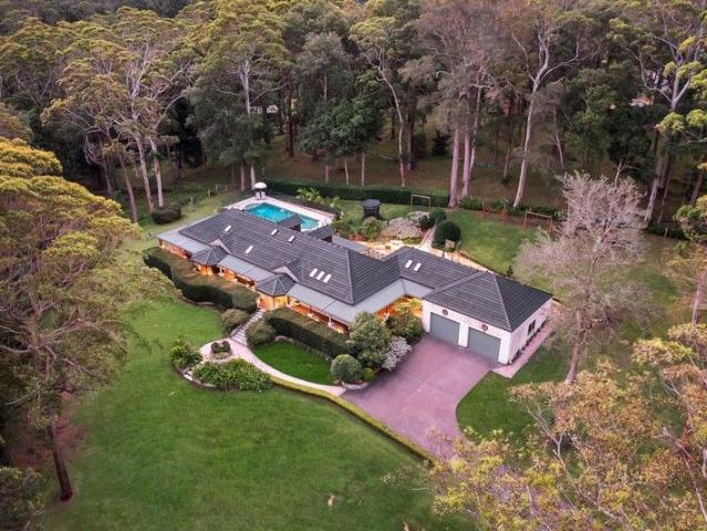 Prestigious Coastal Estate Offering Luxury & Lifestyle
