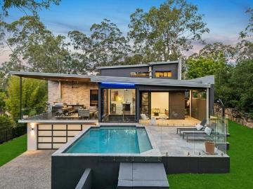 Prestigious family entertainer in serene setting