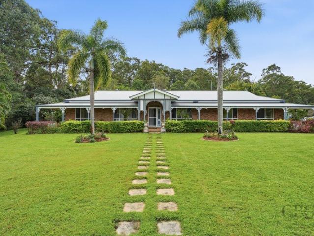 SELLERS WILL CONSIDER ALL OFFERS! MUST BE SOLD!