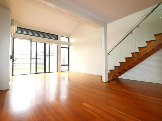 Prestigious Family Living with Contemporary Elegance!