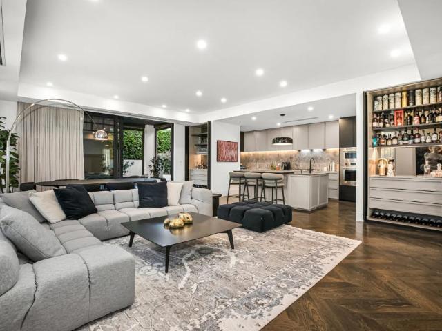 Prestigious Family Living with Unrivalled Space & City Views