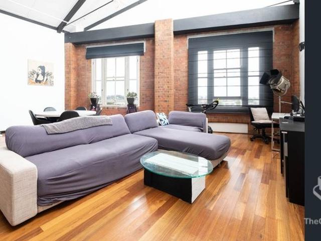 Prestigious Fully Furnished Woolstore Residence with River Views