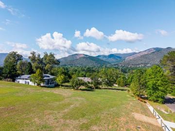 PRESTIGIOUS HALF ACRE ALLOTMENT WITH SWEEPING VIEWS ACROSS BRIGHT
