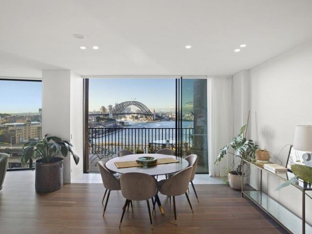Prestigious Harbourfront Living in Award Winning Quay Quarters