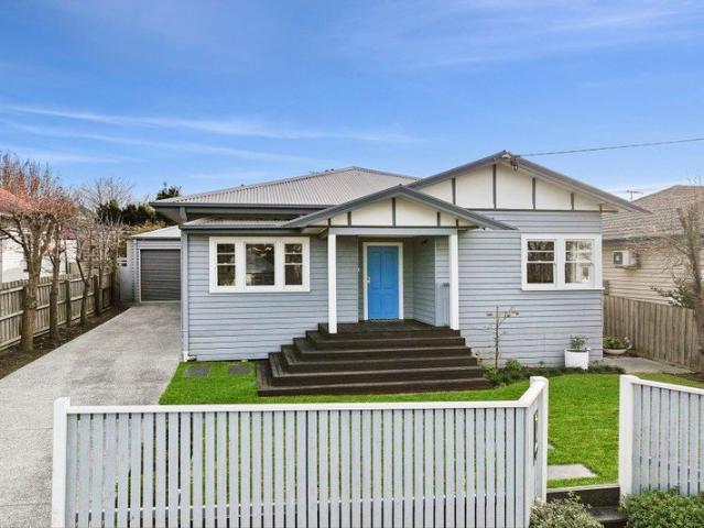 Prestigious home in Manifold Heights