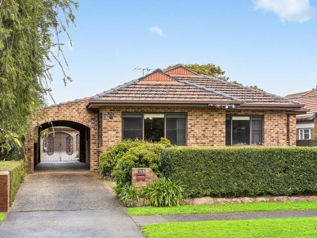 Prestigious lifestyle location with endless potential