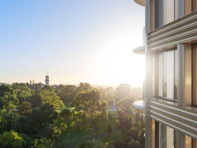 Prestigious Living Framed by Melbourne's Most Iconic Landmarks