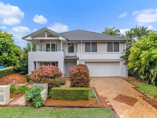 PRESTIGIOUS LIVING WITHIN SOUGHT AFTER ORMISTON SPRINGS ESTATE