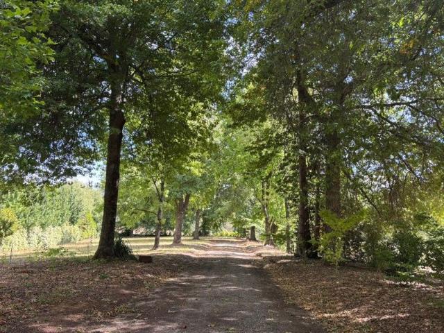 PRESTIGIOUS MARYLAND'S COUNTRY HOUSE SITE GENEROUS VENDOR TERMS