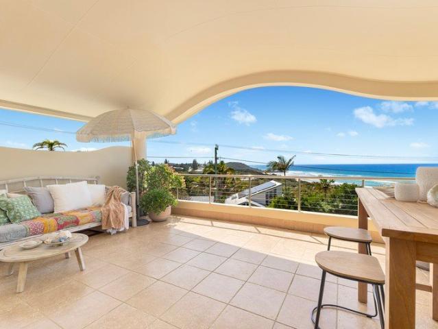 Prestigious ocean view retreat overlooking Shelly Beach