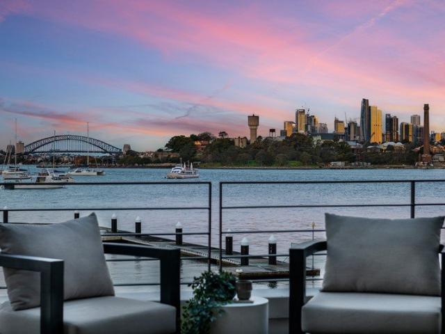 Prestigious Pulpit Point Living with Spectacular Bridge and City Views