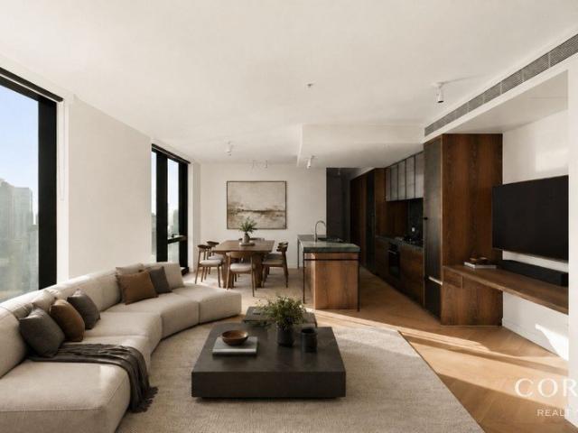 Prestigious Queensbridge Residence with Hotel Style Luxury