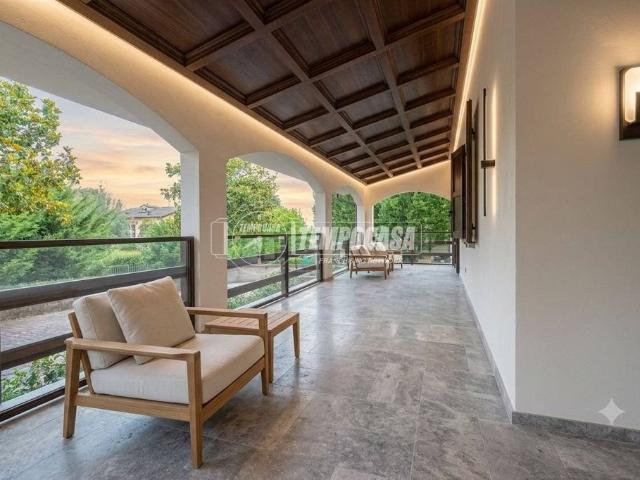 Prestigiosa villa di 400 mq in vendita Via Giuseppe Di Vittorio 6/1, Albinea, Emilia Romagna
