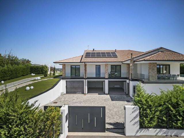 Prestigiosa villa di 400 mq in vendita Loc. Villa Superiore, 12, Monteu Roero, Piemonte
