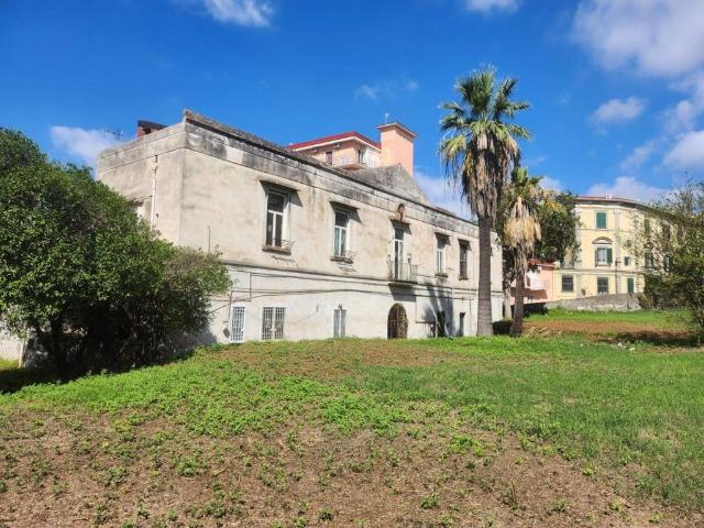 Prestigiosa villa di 420 mq in vendita, Via Madonna della Salute, Portici, Napoli, Campania
