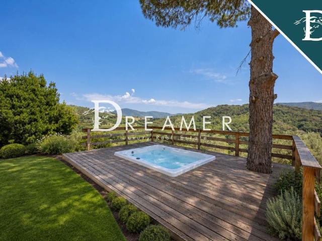 Prestigiosa villa di 440 mq in vendita, Via di Mezzano, 5, 50022, Greve in Chianti, Firenze, Toscana