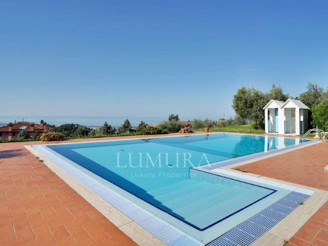 Prestigiosa villa di 450 mq in vendita, Via Lucchese, Massarosa, Toscana