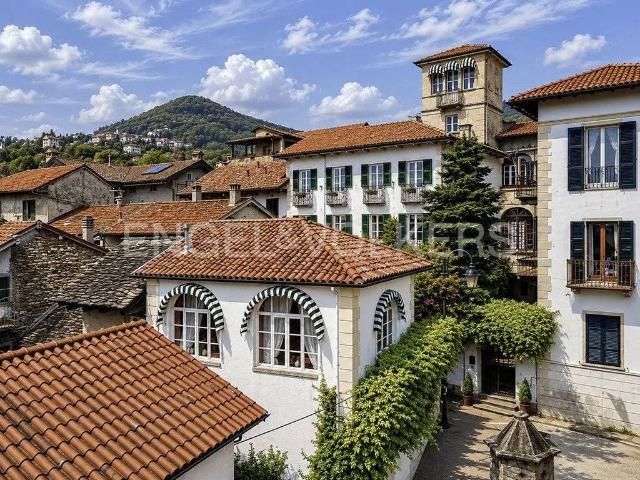 Prestigiosa villa di 455 mq in vendita Piazza Pietro Lorini, 1, Ghiffa, Piemonte